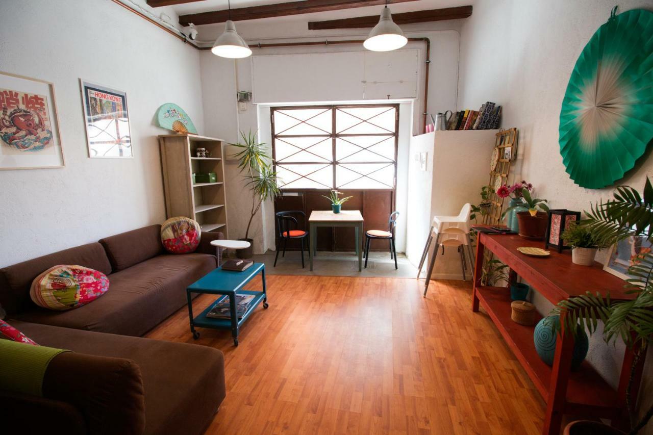 Bed And Beach Barcelona Apartment — Photos 3